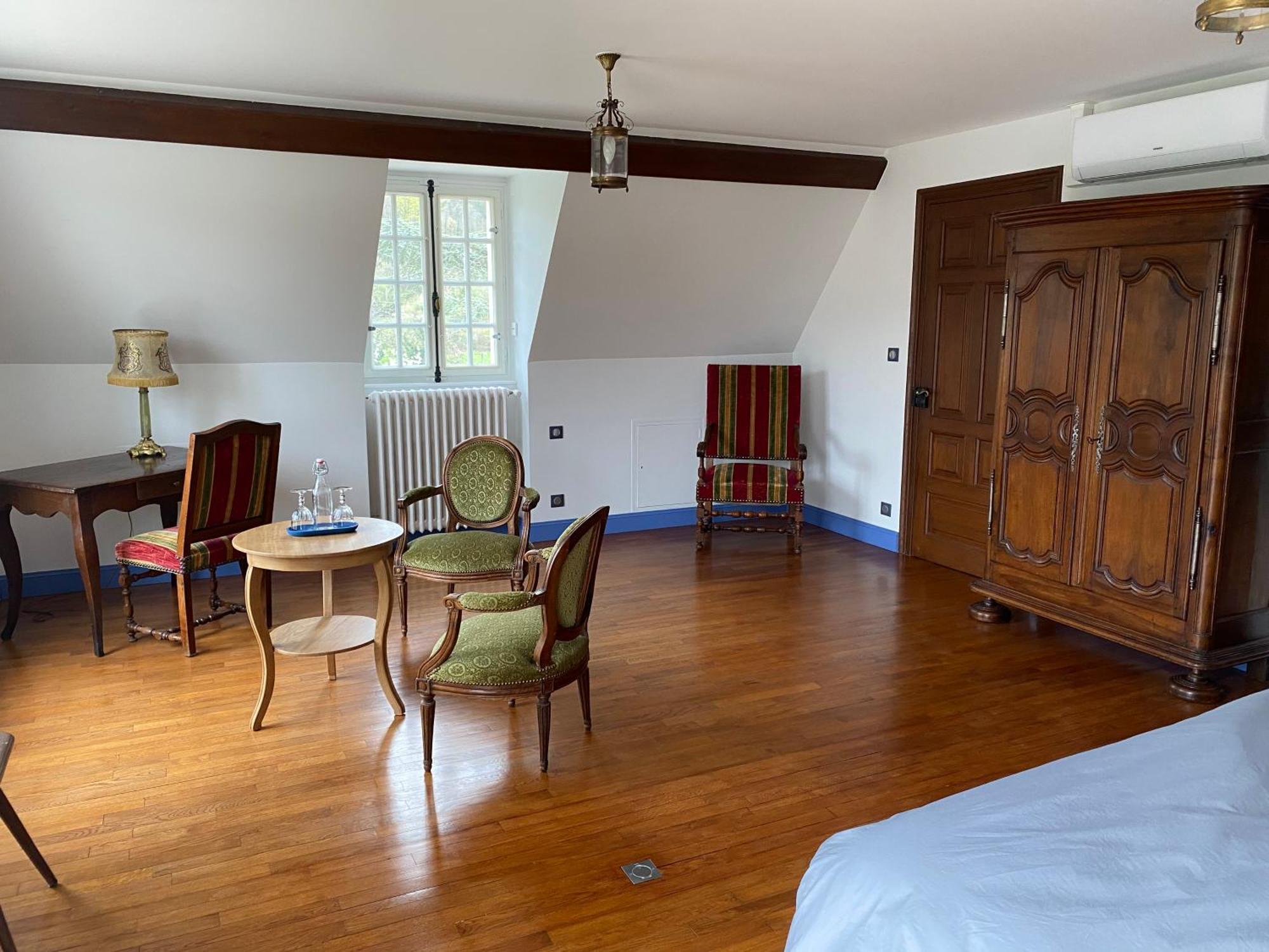 Longue Vue En Arbois Bed and Breakfast Buitenkant foto