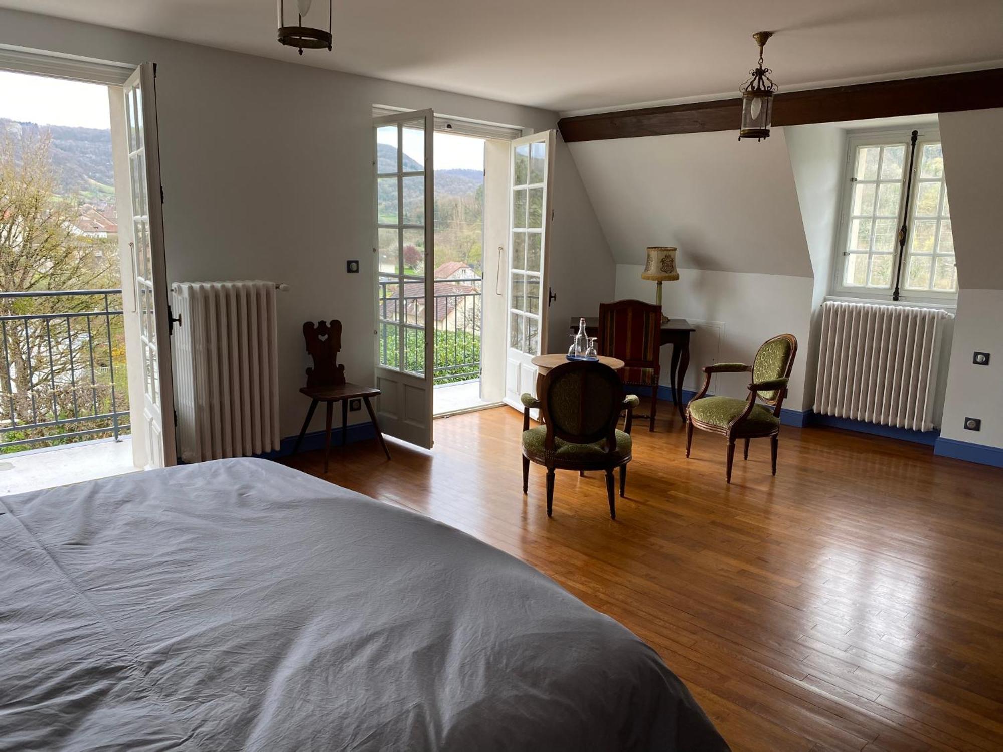 Longue Vue En Arbois Bed and Breakfast Buitenkant foto